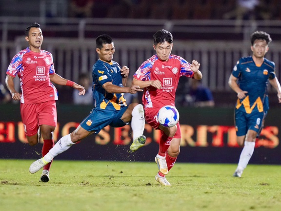 CLB Đà Nẵng vòng 24 V-League - Yêu cầu trọng tài ngoại và cuộc chiến trụ hạng